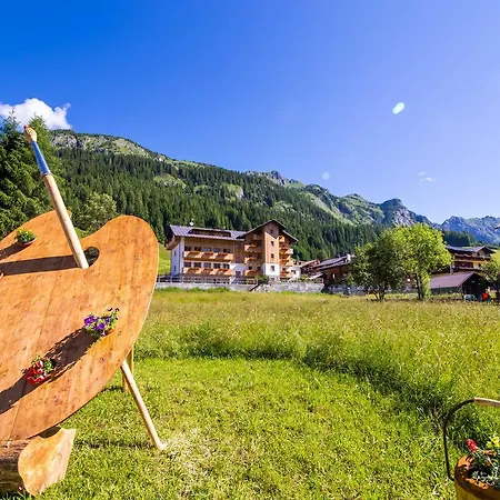 Residence Cavanis Wellness & Spa Aparthotel Sappada